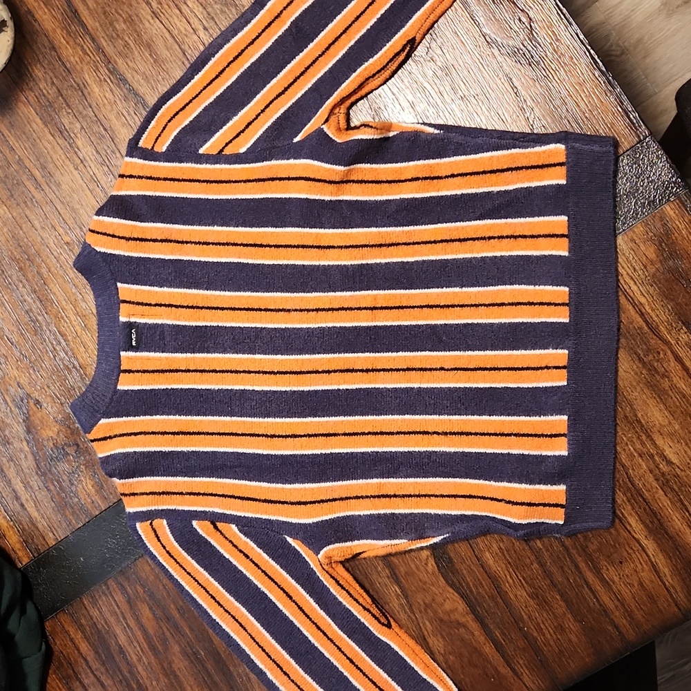 NWOT RVCA sweater - Picture 3 of 3